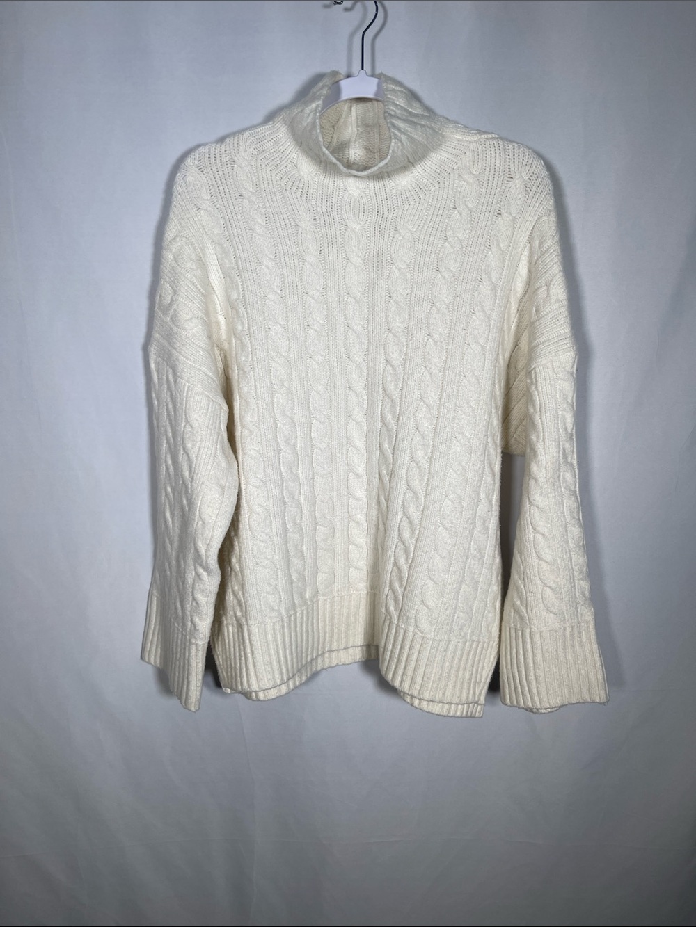 ABERCROMBIE & FITCH WOMENS IVORY WHITE CABLE KNIT TURTLENECK SWEATER LARGE